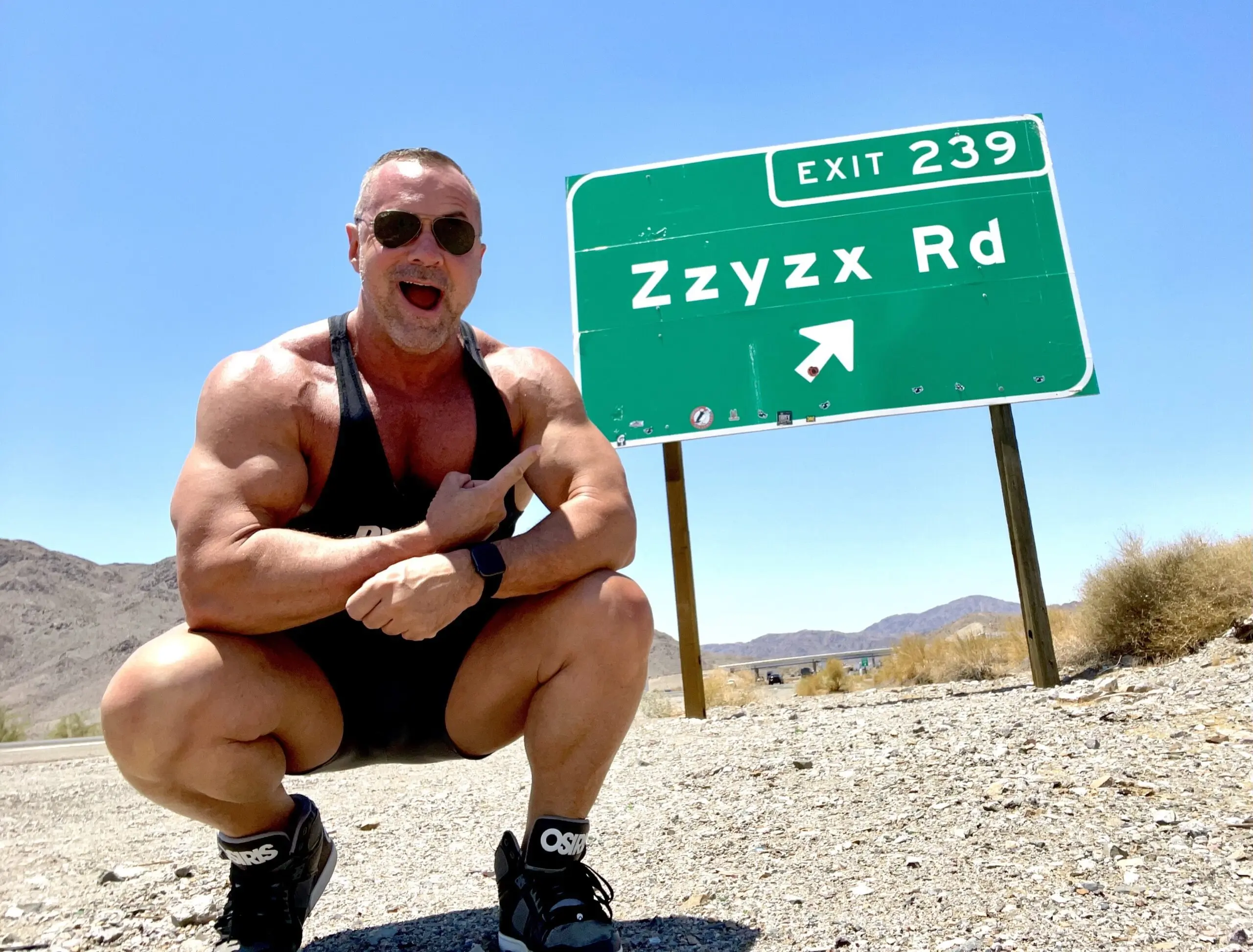 Muscle Daddy Worship at Flex SF Tonight with LoveHugeMuscles